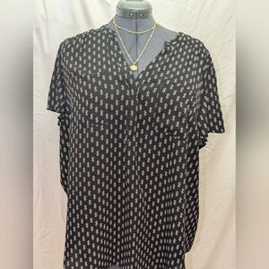 Torrid Harper Black Patterned blouse